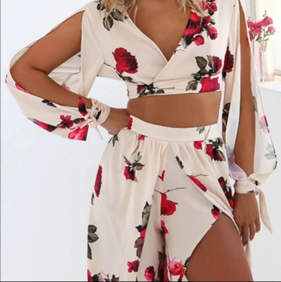 Floral pant and crop top - Picture 5 of 6